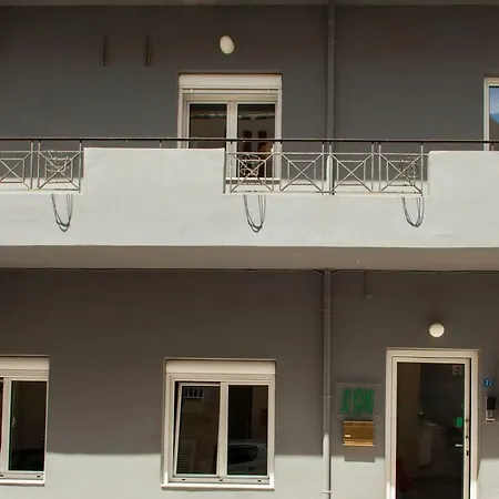 Hostel So Young Heraklion (Crete)